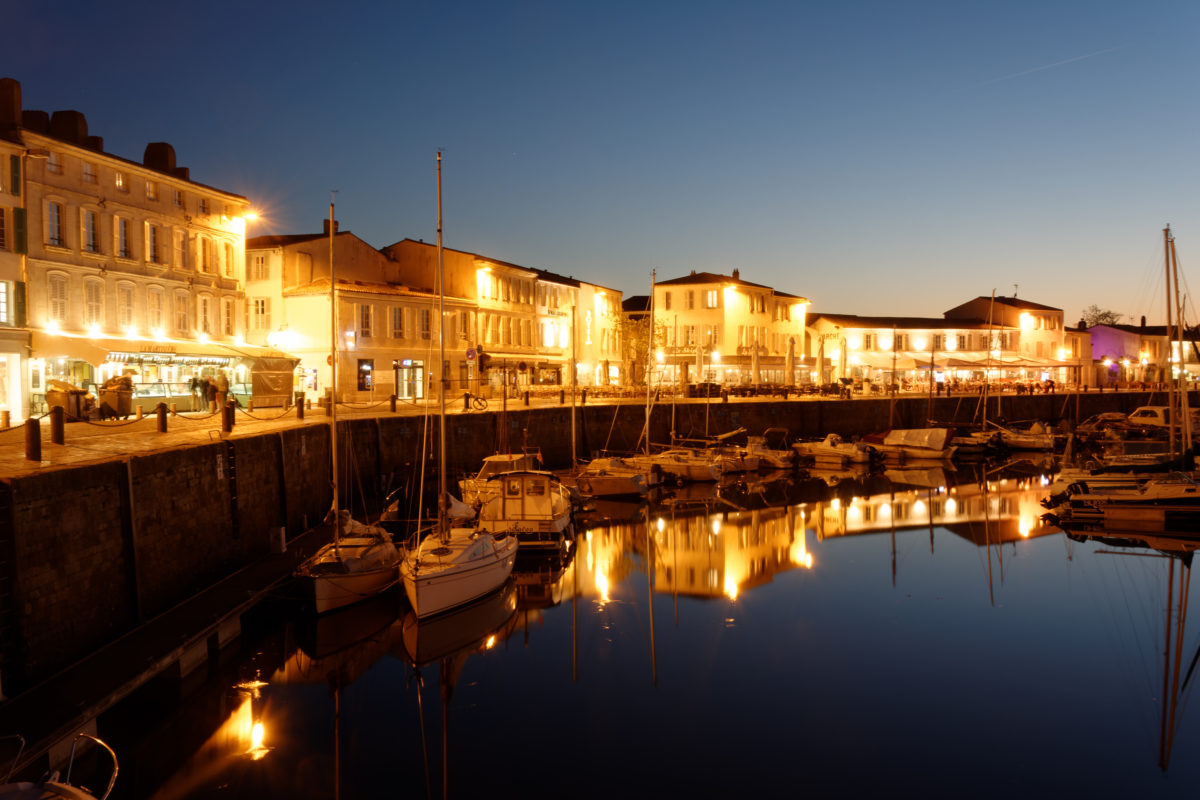 nuit port